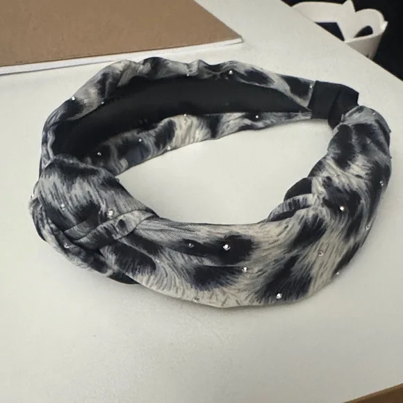 Headbands - Leopard Print - ***SELECT ONE**** - Picture 4 of 6